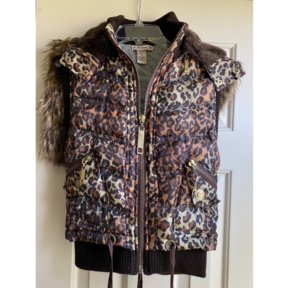Leopard fur trim hooded puffer vest